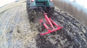 Осваиваем безотвальную вспашку. Мини-чизель в работе с Т-40АМ по грязи после снега.