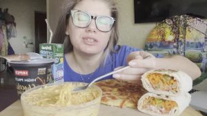 МУКБАНГ ИЗ ПЯТЕРОЧКИ ЖРУ КАК НЕ В СЕБЯ