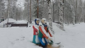 Прогулка по парку. Послушайте новую песню. Исп.  Илья Яббаров - Я так хочу...  К нам пришла зима..