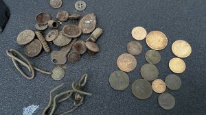 Коп вокруг лесной поляны