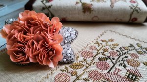 Летний примитив "Мальвы..." от BBD из книги "Швейный клуб".