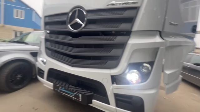 Mercedes Actros
