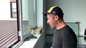 Установка створки в глухое алюминиевое окно