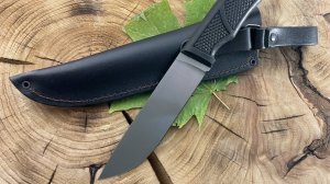 Два новых ножа и две марки стали