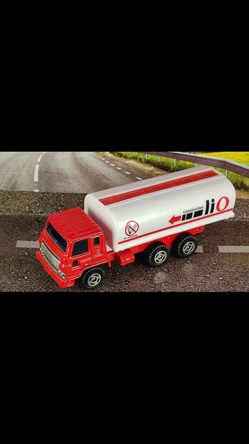MITSUBISHI FASO БЕНЗОВОЗ смотреть онлайн