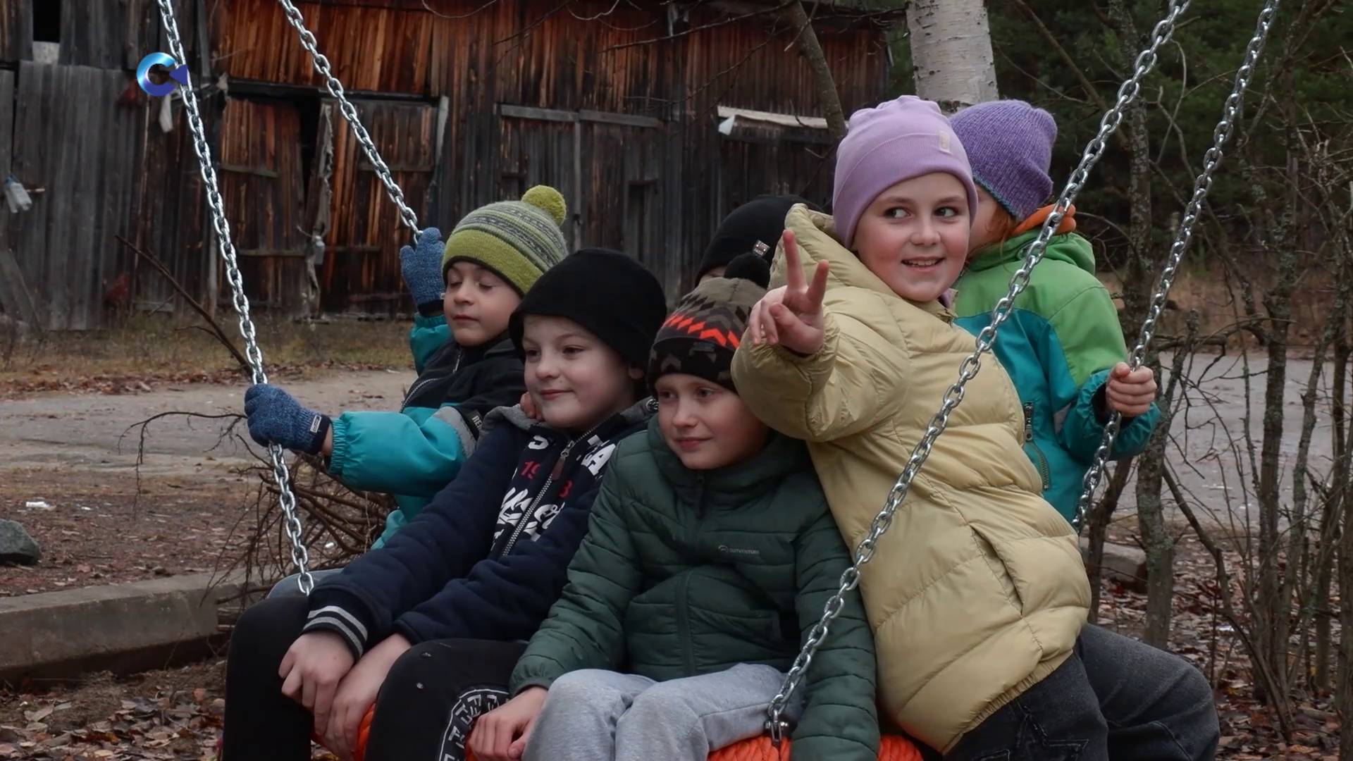 Новый детский городок обустроили в Медвежьегорске благодаря программе поддержки местных инициатив