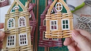 Новогодняя игрушка домик