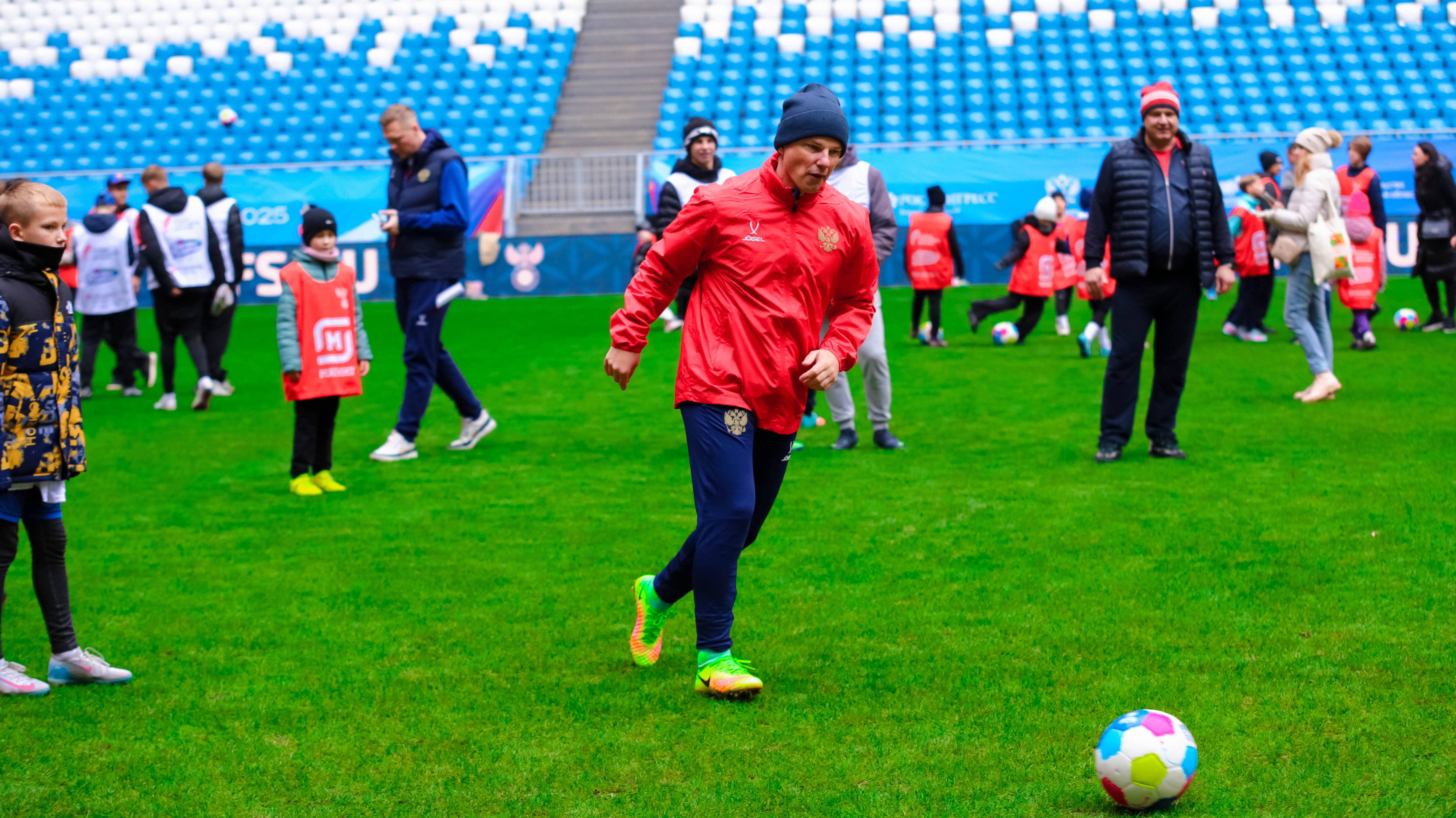 "Россия - спортивная держава"-2025: урок футбола смотреть онлайн