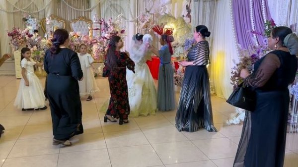 Ресторан Виват , прямо сейчас...