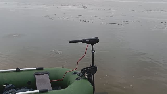 Тест драйв лодочного электромотора НDX 40 L на 12 в. Речной спецназ: Миссия Отморозок. Жёсткий тест. смотреть онлайн