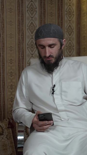 Можно ли облизывать губы во время поста? | Шейх Халид аль-Фулейдж смотреть онлайн