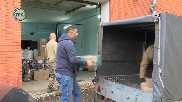 Гуманитарный груз из Новомосковска отправлен в зону СВО смотреть онлайн