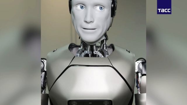 Отечественный антропоморфный робот Aidol с ИИ..mp4