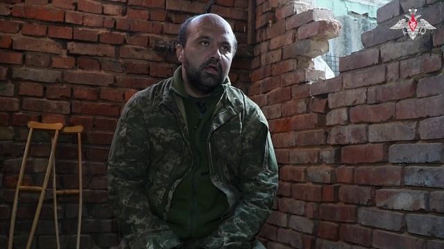 Пленный военнослужащий ВСУ смотреть онлайн