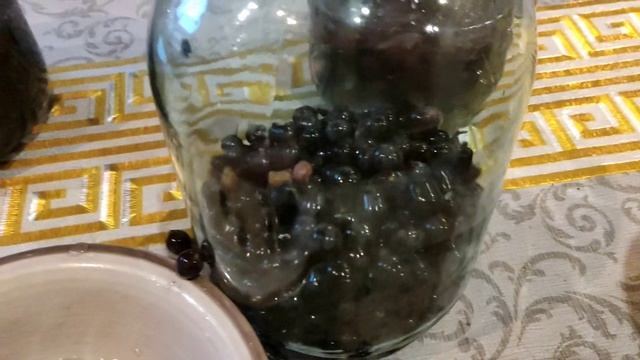 Закатываю на зиму компот из винограда Изабелла.# Очень душистый . смотреть онлайн