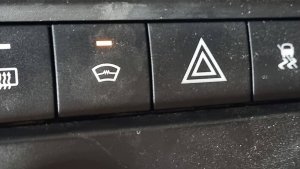 УАЗ Патриот не работает подогрев лобового стекла.