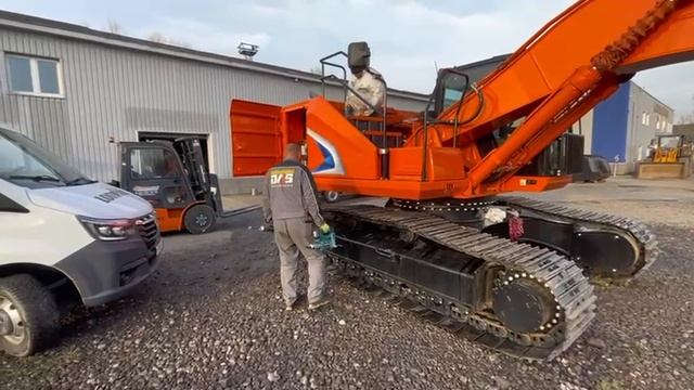 Оперативный сервис, 20 выездных бригад с мобильными автомастерскими.