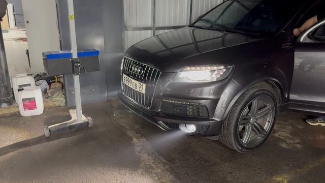 Q7 LED 1 смотреть онлайн