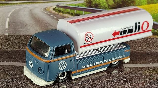 VOLKSWAGEN T2 БЕНЗОВОЗ смотреть онлайн