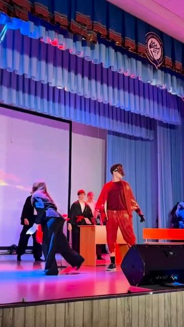 МЫ ЖДАЛИ ИХ 400 ЛЕТ! 🧛😍 смотреть онлайн