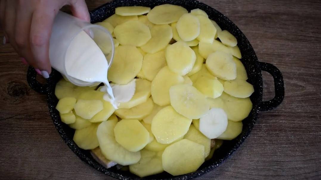 Вот как я готовлю картошку, чтобы получилось очень вкусно! Невероятно простой и доступный рецепт смотреть онлайн