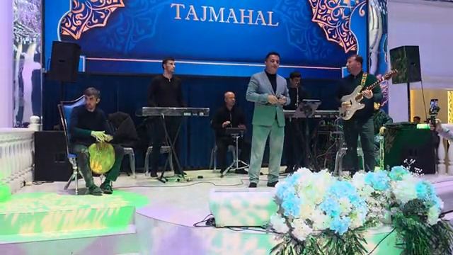 Эркин Одинаев Вақте ки ногоҳ чароғ хомуш мешавад смотреть онлайн