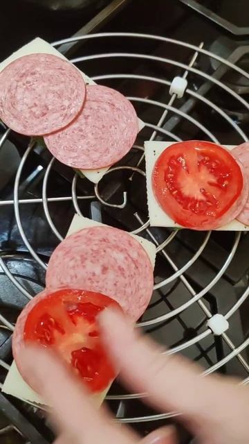 Бутерброды с зелёным кето хлебом на завтрак #машатафье