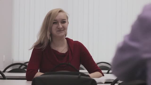 Отзыв риэлтора Кочетковой Ольги о семинаре Мухина Вячеслава в Городском обменном бюро смотреть онлайн