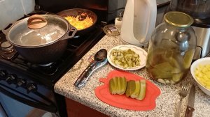 Вкусный и быстрый салат на завтрак/Рассольник на обед