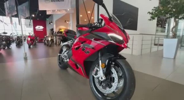 QJ SRK 921 RR красный