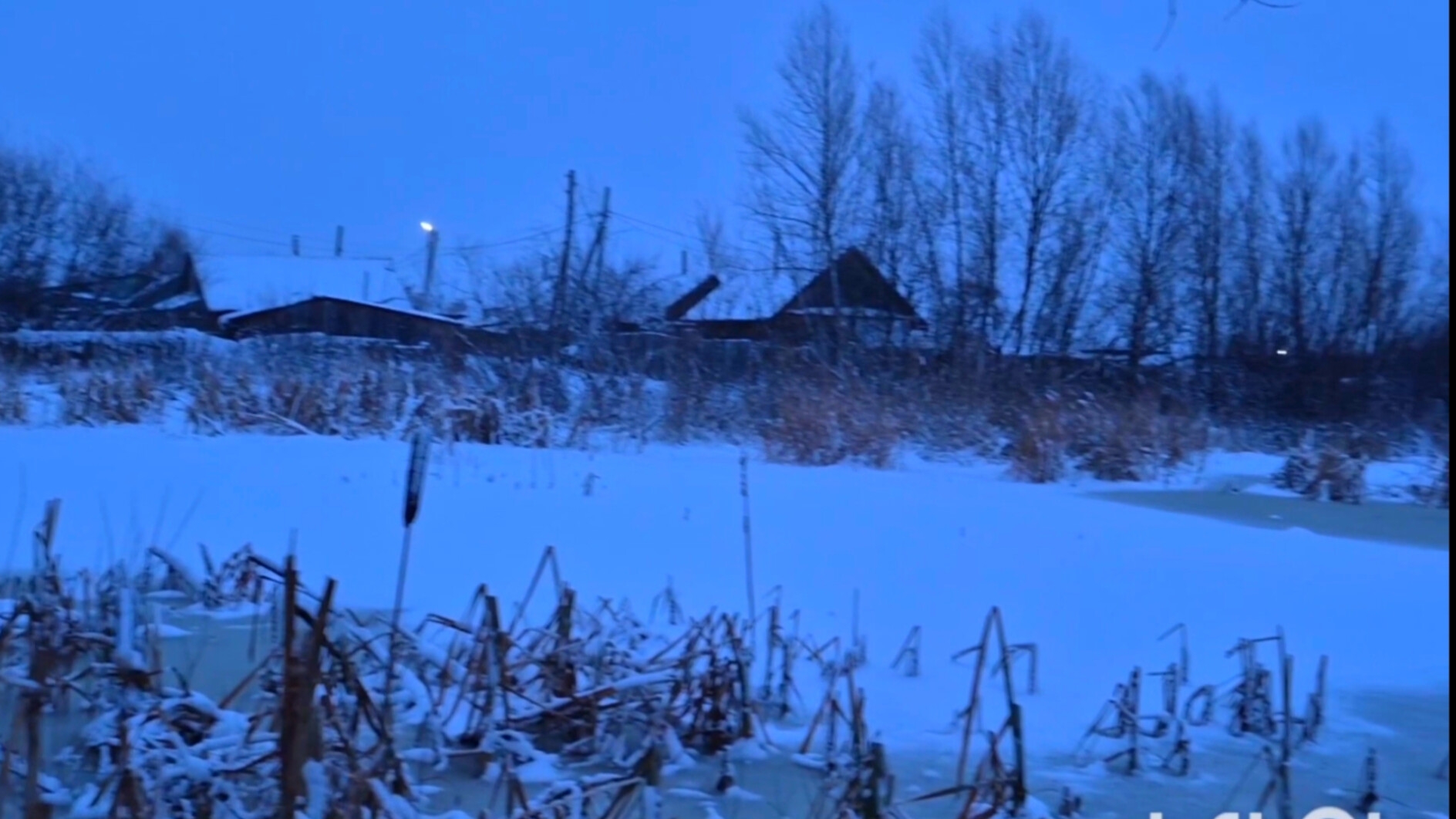 12-11- 25 Домик у Болота,Был очень сложный день в городе Барнаеле смотреть онлайн