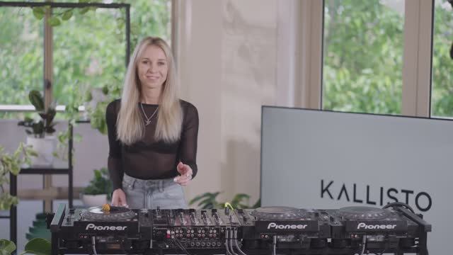 Kallisto - Best Progressive House Vol. 33 HERNÁN CATTÁNEO, GUY J, GAI BARONE Inspired смотреть онлайн