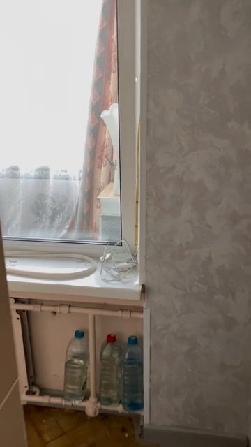 Как подготовить жилую комнату с мебелью для установки натяжного потолка. смотреть онлайн