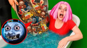 я кинул в ванну ВСЕ БОМБОЧКИ THOMAS.EXE vs CHOO CHOO CHARLES vs Toilet Eater в 3:00 НОЧИ !!