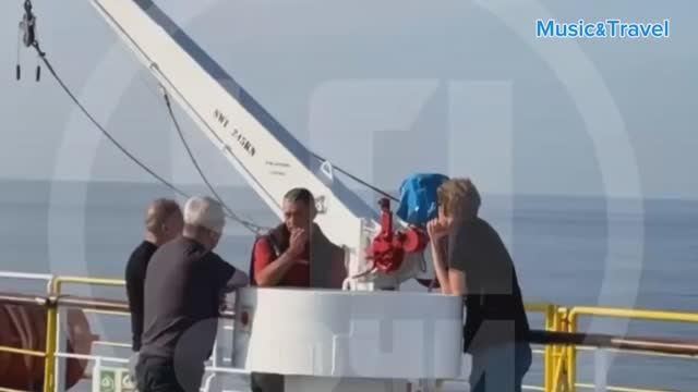 Мытарства пассажиров турецкого парома в Сочи продолжаются смотреть онлайн