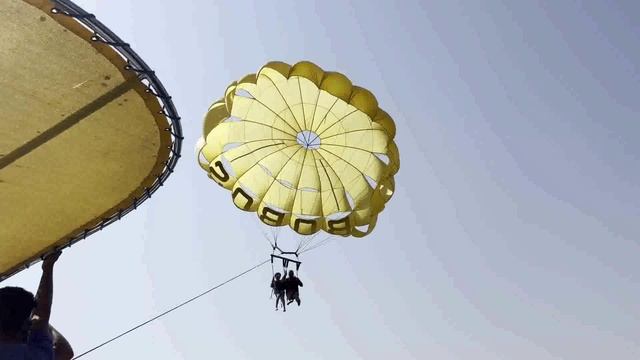 под куполом