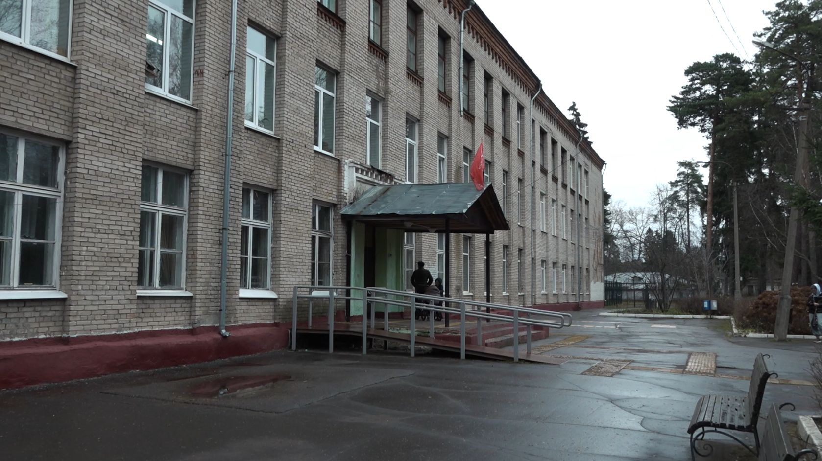 Максим Красноцветов посетил второй корпус Образовательного комплекса №7 смотреть онлайн