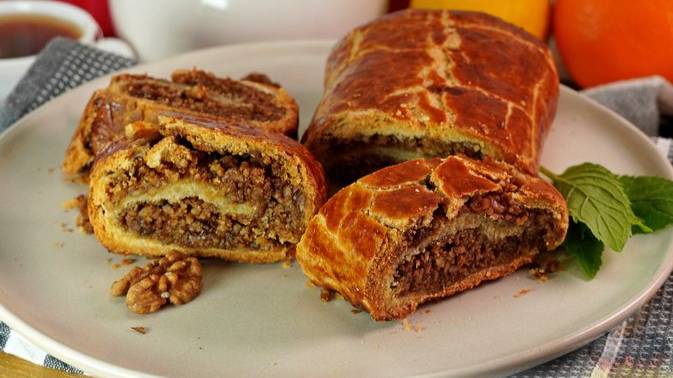 Со вкусом и ароматом праздника. ВЕНГЕРСКИЙ РУЛЕТ С ОРЕХАМИ (ДИОШ БЕЙГЛИ) смотреть онлайн