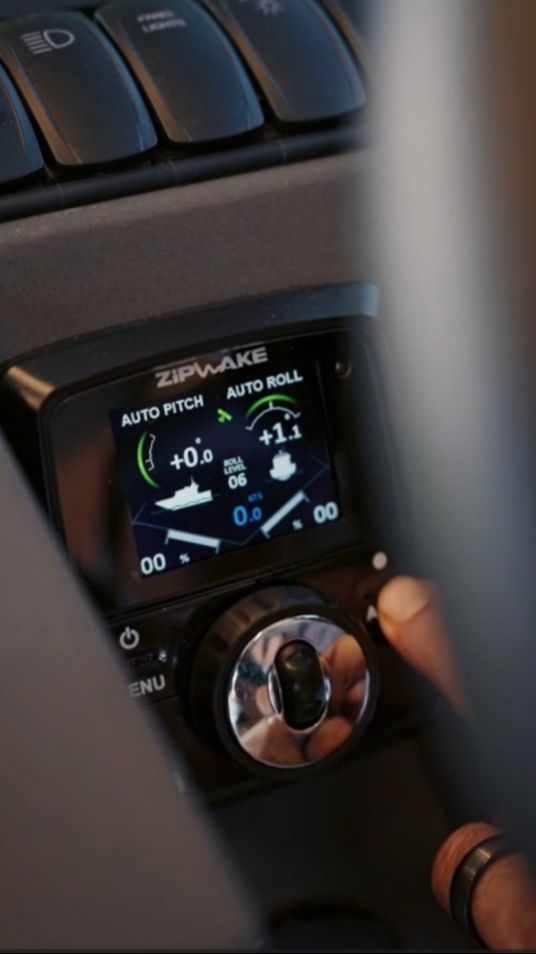 Морской зверь в галстуке!!! Nord Star 33+ управляет морем! смотреть онлайн