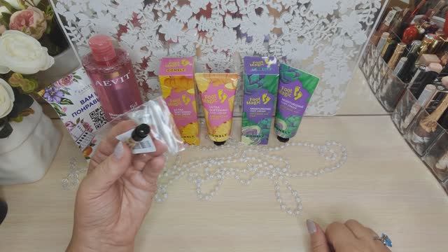 Новый аромат. Уходовые средства🧴. Декоративная косметика. смотреть онлайн