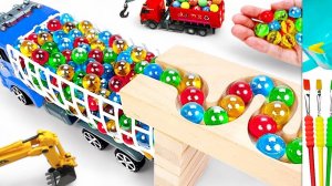 Мультики для детей. Разноцветные шарики спускаются с ярких горок. Мультики для малышей