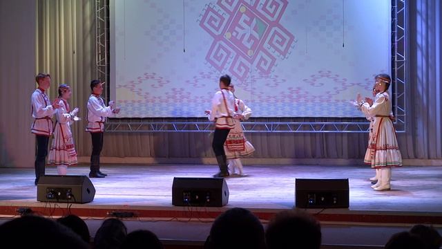 ПоНостальгируем (2022). Марийский танец. Подсмотрен на гала-концерте в РДК с. Мишкино смотреть онлайн