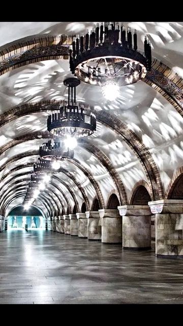 ДЕКОММУНИЗАЦИЯ НА УКРАИНЕ И В РОССИИ