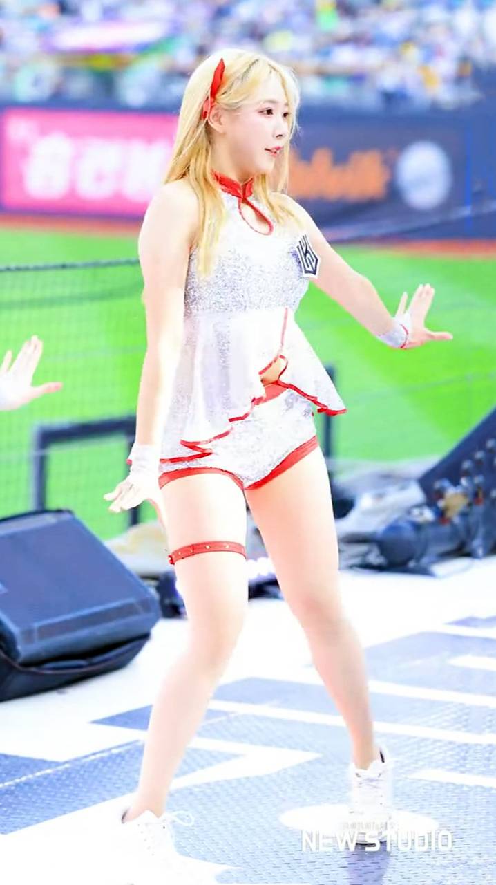 Шикарный ритм болельщицы Джо Йе-Лин смотреть онлайн