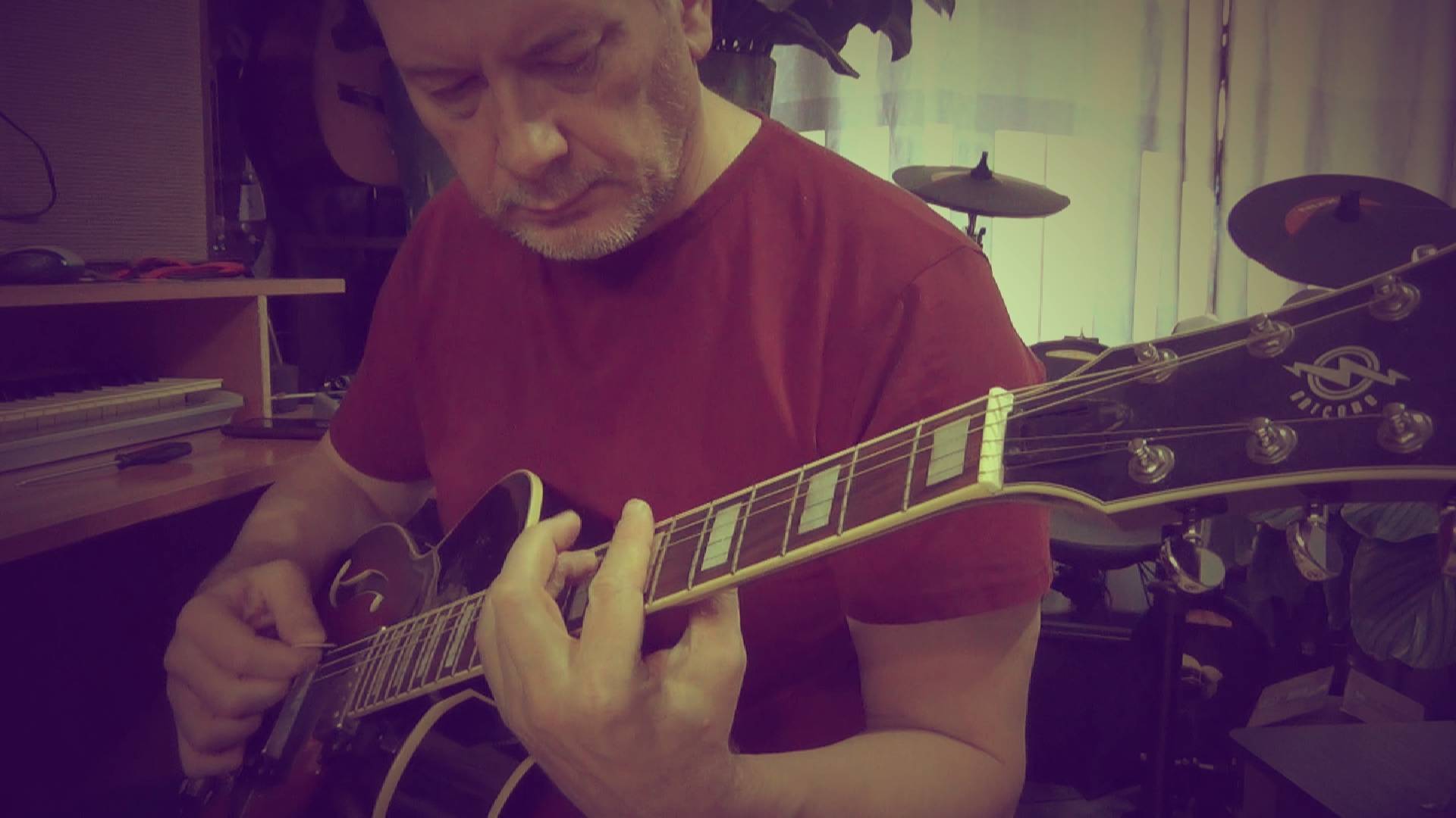 Ibanez Artcore AF75 смотреть онлайн