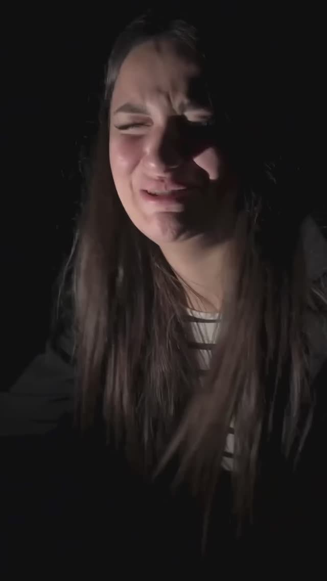 Артур впервые привел сестру в кинотеатр, но что то пошло не так смотреть онлайн