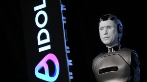 Презентация российского робота AIDOL