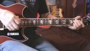 -НЕ ГАДАЙТЕ ДЕВОЧКИ ЗА ЗРЯ-Танцплощадка 70-Х (как играть на гитаре аккорды)