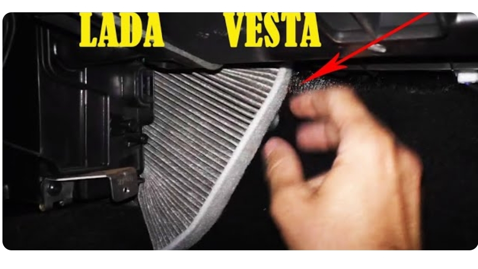 Замена салонного фильтра Лада Веста - ПРОСТОЙ и БЫСТРЫЙ способ!
