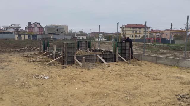 Строим дом на юге. Заливаем фундамент смотреть онлайн